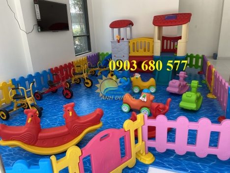 Khu vui chơi liên hoàn trong nhà - ngoài trời cho trẻ nhỏ