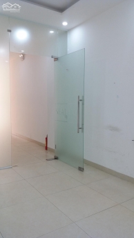 Cho thuê nhà nguyên căn đường Nguyễn hữu thọ, Đà Nẵng. 4 tầng có thang máy,7phong lv.