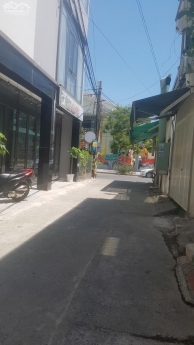 Cần bán đất kiệt Lạc Long Quân cách đường 10m ,đối diện ubnd Phường Hoà khánh bắc
