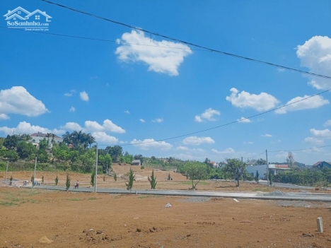 kẹt tài chính cần bán 226m2 đất nghỉ dưỡng tại thành phố bảo lộc full thổ cư giá rẻ