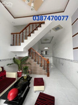 Nhà phố 1 trệt, 1 lầu. 40m2/ 700 triệu. Nguyễn Văn Bứa. Cầu Lớn. Sổ Riêng