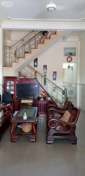 Bán nhà mặt tiền 2 tầng gần biển q Sơn Trà , thuận tiện kinh doanh , sát đường Lê Tấn Trung chỉ 4,08