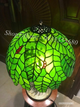 Đèn bàn tiffany họa tiết lá cây xanh thiên nhiên cao cấp