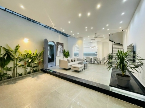 Bán biệt thự siêu đẹp Gò Vấp, Nguyễn Oanh, 4.5x15m hẻm 6m, 1 trệt 2 lầu, PN lớn