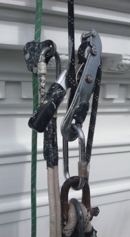 Khóa trượt dây đu lên xuống Tuba Trung Quốc