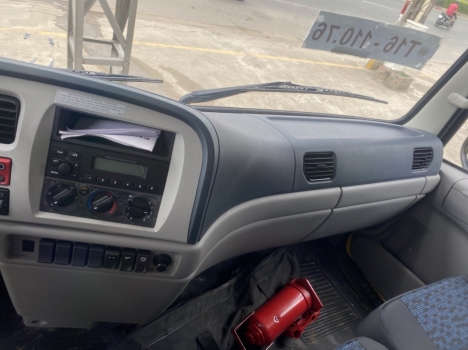 Xe tải  dongfeng 8t thùng kín dài 9m5 giá tot  ngân hàng hỗ trợ 75%