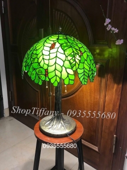 Đèn bàn tiffany họa tiết lá cây xanh thiên nhiên cao cấp