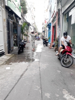HXH Phạm Văn Chiêu, P.9, GV, DT : 6.5*15, KC : 5 tầng, giá chỉ : 8.7 tỉ