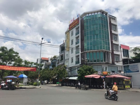 MT Lê Đức Thọ, P.6, GV, DT : 120m2, Giá chỉ : 13.5 tỉ- LH : 0934446933