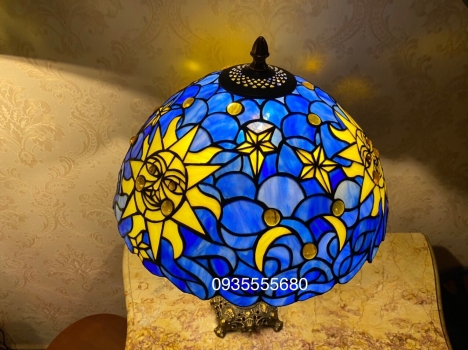 Đèn bàn tiffany họa tiết bầu trời đêm hàng Mỹ