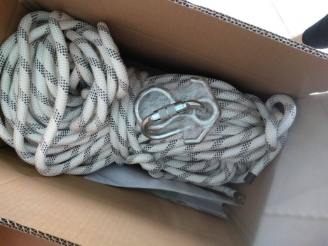 Dây dù 14li đu tòa nhà cao tầng