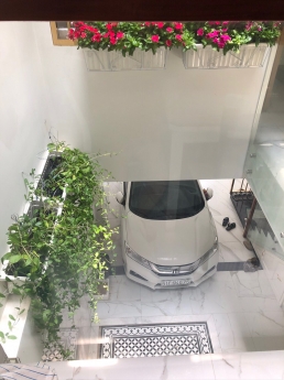 HXH Lê Quang Định, P.7, Q.BT, DT : 70m2, KC : 4 tầng, Giá : 11,5 tỉ TL