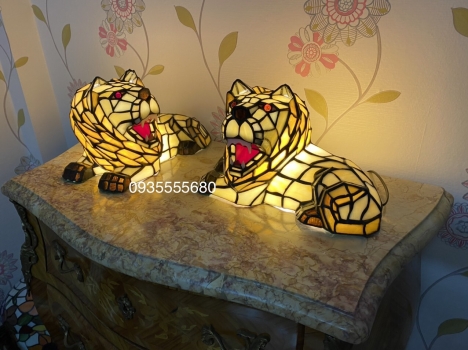 Giao lưu đèn tiffany hình sư tử hàng UK