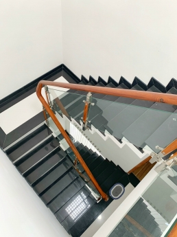 Bán nhà HXH Quang Trung, P.10, GV, DT : 4.5*15, 3 tầng, giá chỉ : 6,5 tỉ - Lh : 0934446933