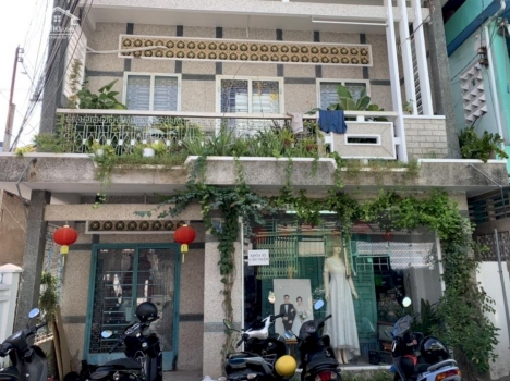 Nhà lầu lộ ô tô hẻm 22 đường Mạc Đỉnh Chi Cần Thơ ngag gần 7m giá dưới 5ty600trieu