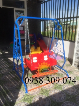 10 mẫu xích đu mầm non tốt nhất 2021