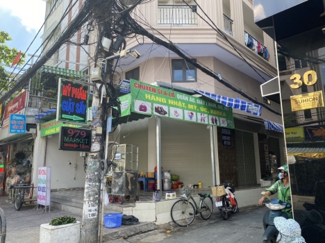 cho thuê mặt tiền 2 mặt bằng đối diện chợ