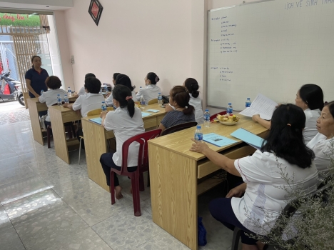 Dịch vụ cung cấp tạp vụ, vệ sinh nhà, phun khử khuẩn chuyên nghiệp