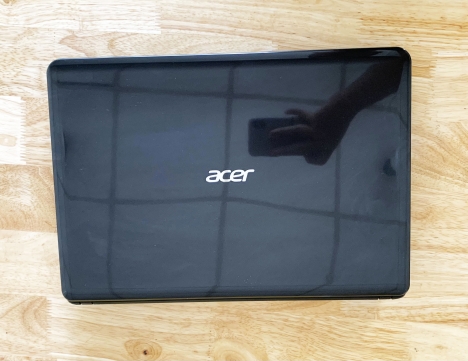 Laptop Acer Aspire E1-471 Core i5-2430M Ram 4GB HDD 500GB Màn Hình 14 Inch VGA ON Máy Đẹp