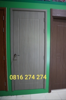 Cửa Nhựa Composite Giá Sốc Chỉ Từ 3.000.000 Bộ