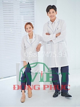 Công ty may quần áo bác sĩ kiểu dáng đẹp, thiết kế hợp lý, tiện dụng