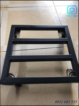 Đôn sắt có bánh xe 30x30, kệ sắt chắc chắn sơn tĩnh điện bền đẹp
