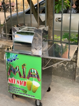 Máy ép nước mía nửa bàn công suất lớn 0983278686 g5266