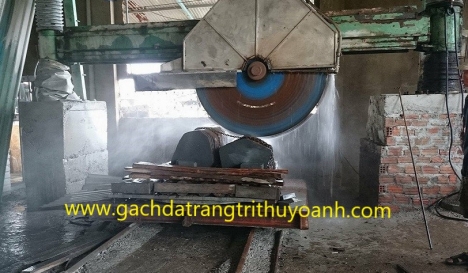 Đá thớt tạo lối đi sân vườn