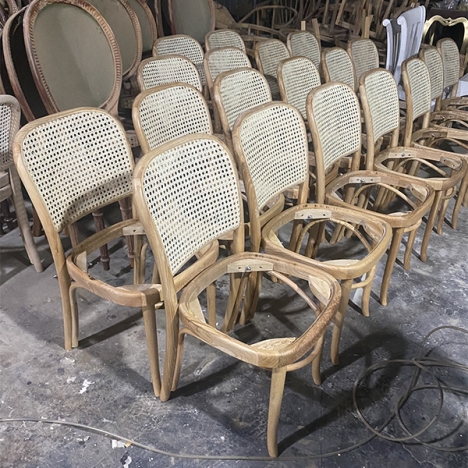 GHẾ THONET 811