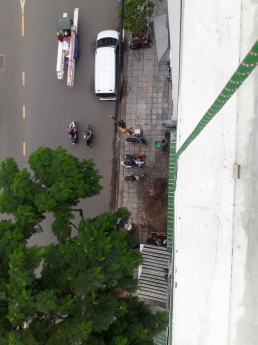 Dây dù màu xanh đu dây