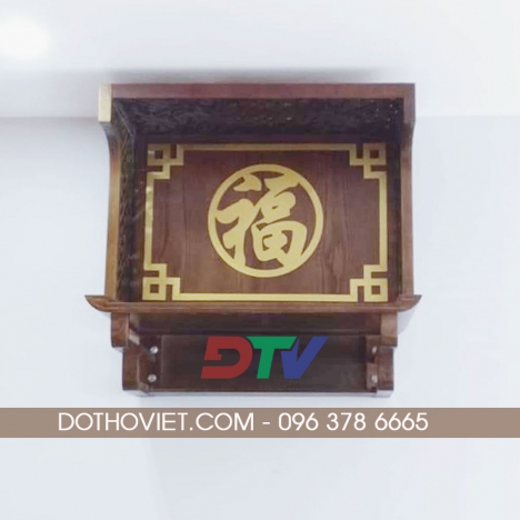 Bàn thờ treo tường chung cư tại Hà Nội