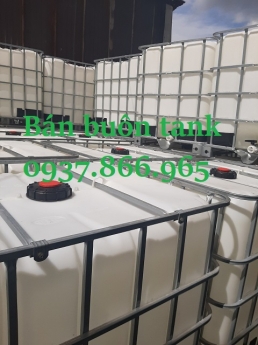 Bán bồn nhựa màu trắng(tank nhua ), tank nhựa 1000 lít có van xả, tank nhựa cũ