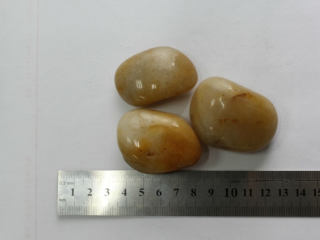 Sỏi bóng màu vàng trang trí tiểu cảnh