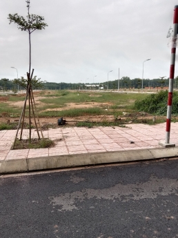 Bến cát còn vài nền Full tc giá chi 800tr nền