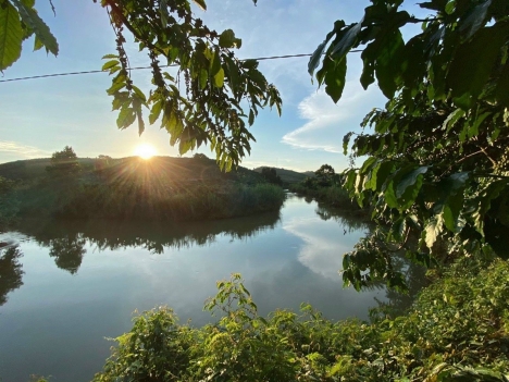 Đất mặt tiền giáp suối, có vườn cây ăn trái diện tích 500m2 giá 700tr