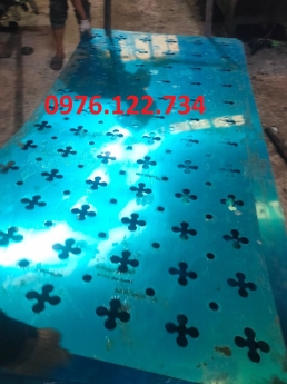 nhôm đột lỗ hoa thị trang trí