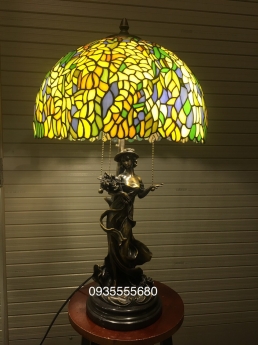 Đèn bàn tiffany hoa đậu rủ vàng cổ