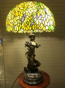 Đèn bàn tiffany hoa đậu rủ vàng cổ