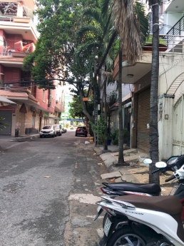 Nhà nguyên căn dtsd 270m2 5PN 6WC quận Tân Bình