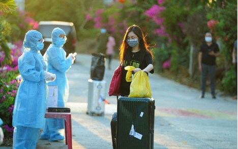 Bán vé máy bay và phương án cách ly tại Việt Nam