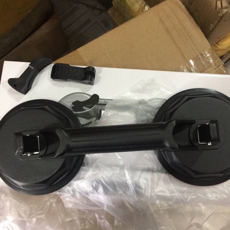 Hít kính 2 chấu màu đen