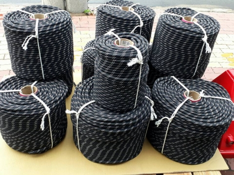 Dây đu lau kính màu đen giá rẻ