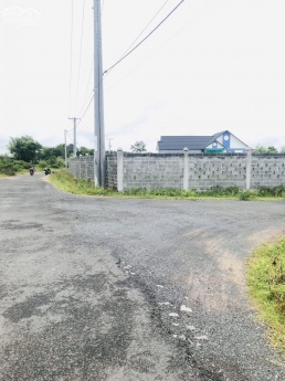 BÁN LÔ GÓC 2 MẶT TIỀN ĐƯỜNG NHỰA LỘC AN - ĐẤT ĐỎ - BRVT