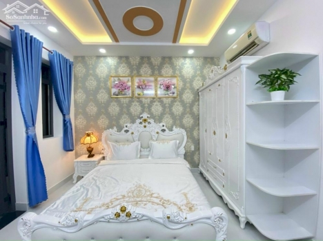 Bán nhà phố liền kề mới xây xong 1 trệt 1 lững 3 lầu tặng full nội thất
