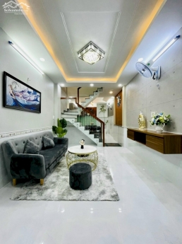 Cho thuê nguyên căn Lê văn thọ, P.8, GV full nội thất