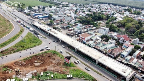 HOT: Bán Đất mặt tiền DT769, ngay KCN Dầu Giây. Sổ Hồng Riêng + Thổ Cư