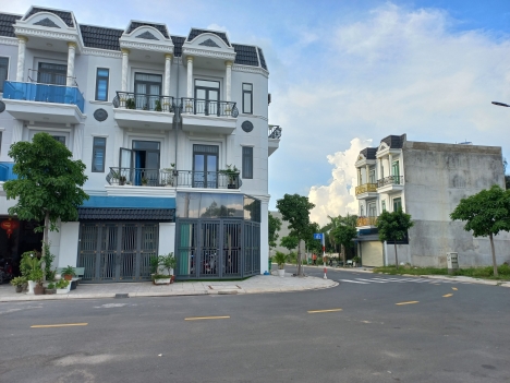 1 trệt 2 lầu gần Chợ Hàng Bông,cạnh đường Phú Lợi Cạnh QL Mỹ Phước -Tân Vạn , phường Phú Hòa ,TD1