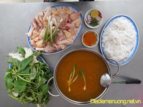 Quán Gà Ta Gà Hấp Hèm Ngon Bình Tân