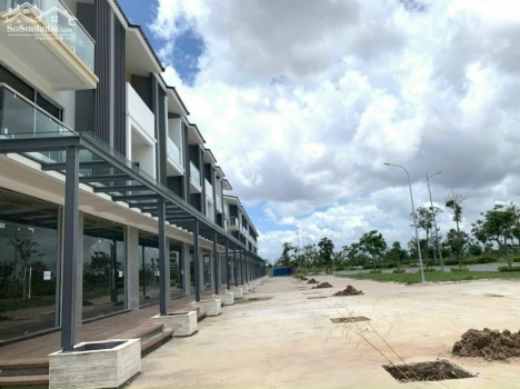 Chính chủ cần bán nhà mặt phố cạnh trung tâm hành chính