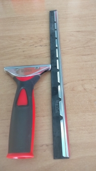 Cây gạt lau cửa kính cầm tay